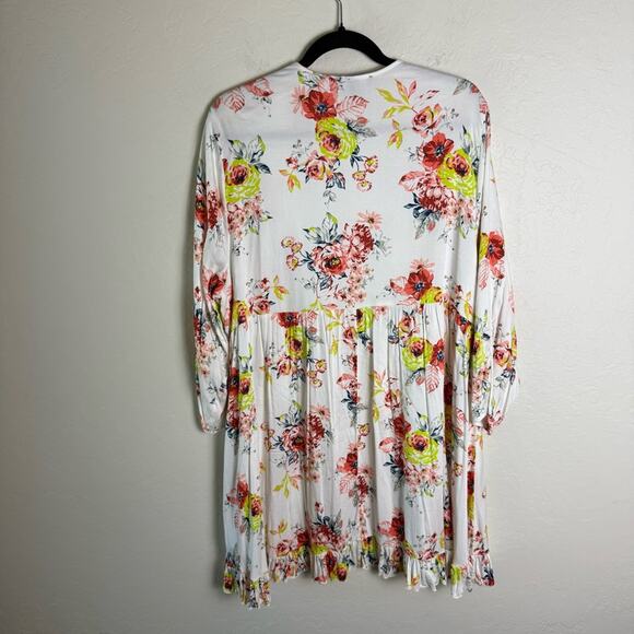 Torrid Ivory Floral Ruffle Hem Kimono 2X 16733888 16733884 - Picture 8 of 15